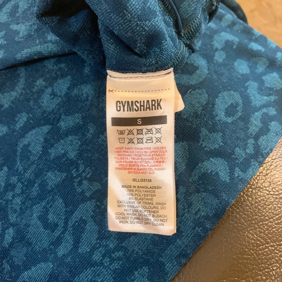 Gymshark Teal Adapt Animal Leggings with Stretchy Fit - Picture 5 of 5